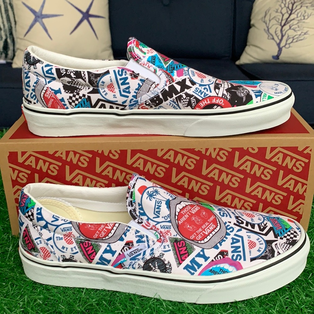 VANS Men’s CLASSIC SLIP-ON VANS MASH UP STICKERS/TRWHT Sneakers - Picture 3 of 16